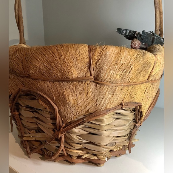 NEW vintage twig-wood wicker basket - Picture 6 of 11